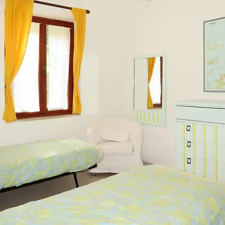 Lydia 121s *